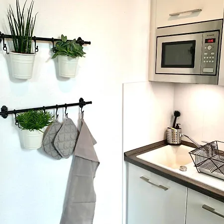 Only 750m Zwinger, Netflix, Fast Wlan, Self-checkin, Super Nintendo Дрезден